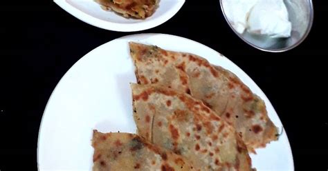 Methi aalu paratha Recipe by Palak Manghwani - Cookpad