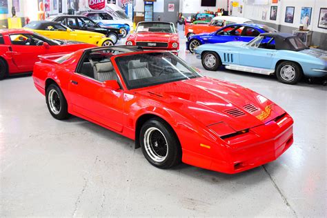 1989 Pontiac Firebird | classicsandbeyond.com