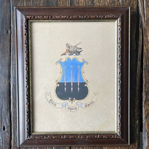 Handpainted heraldic crest, "DUM SPIRO SPERO" - 'while I breathe, I ...