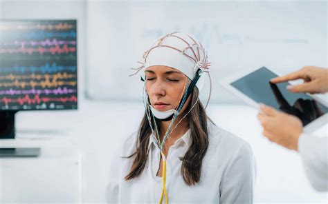 EEG Test: Understanding Brain Wave Monitoring for Better Neurological Diagnosis - SpecialtyCare