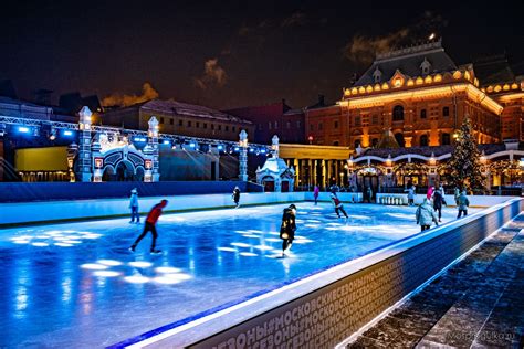 Каток на Площади Революции в Москве 2025: цены и режим работы, обзор с ...