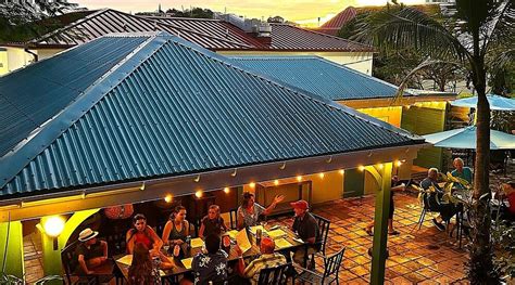 THE INN AT TAMARIND COURT (St. John/Cruz Bay) - B&B Reviews, Photos ...