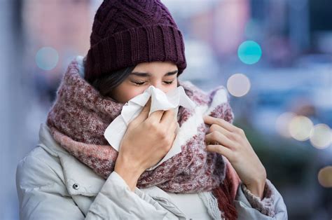 全国多地一夜入冬，疾控专家提醒“新冠”“流感”叠加流行