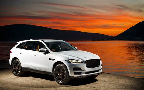 New Base Powertrain for the 2018 Jaguar F-PACE, XE and XF models - The Car Guide