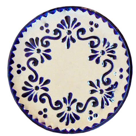 Vintage Chalet : Blue and White Mexican Talavera Pottery