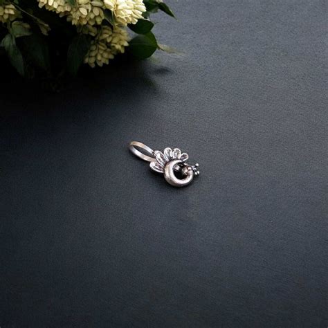 Mayuri Clip On Non Piercing Oxidized Nosepin – Preyasi