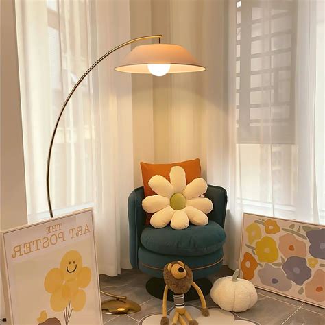 5+ Stylish Floor Lamps for Your Small Space – Vakkerlight