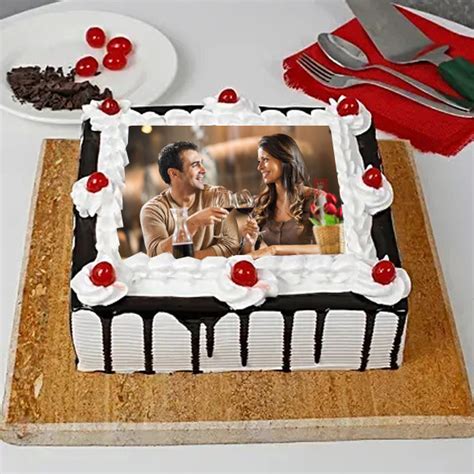 Photo cake Square Shape Delivery Online | GoGift