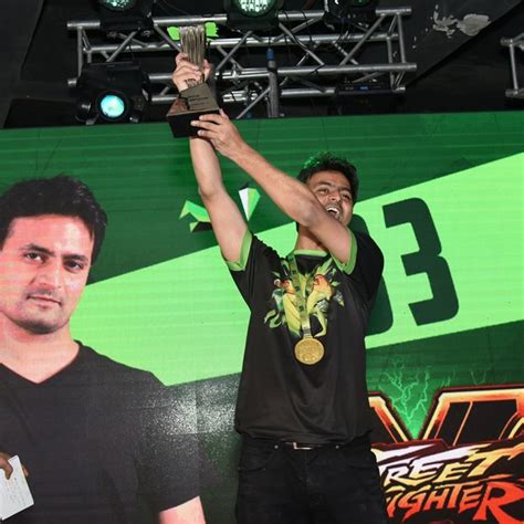 Dew Arena 2019 - Entity Gaming Won CS:GO While Whoops! Upset Global ...