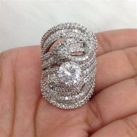 Distinctive Heart of Crystal Ring – Deara Fashion Accessories