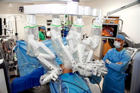 DVIDS - News - Eisenhower Army Medical Center, surgery, robotic, DaVinci