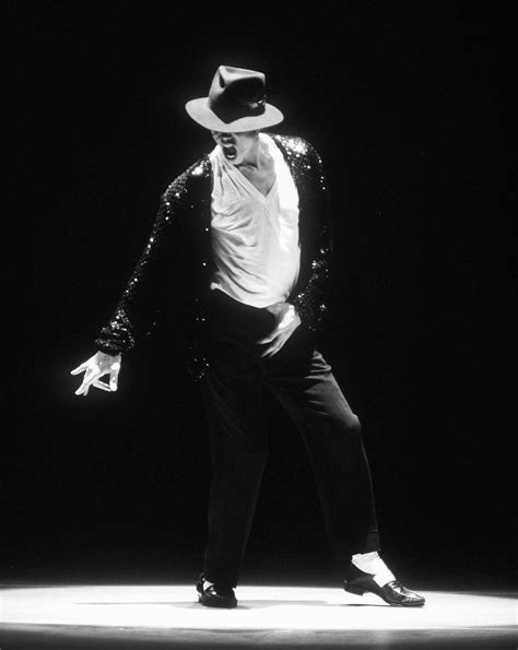 电台禁播迈克尔杰克逊歌曲，只因这部纪录片诬陷他娈童！ - 知乎