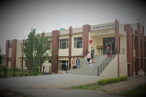 SHRI GURU TEG BAHADUR KHALSA COLLEGE