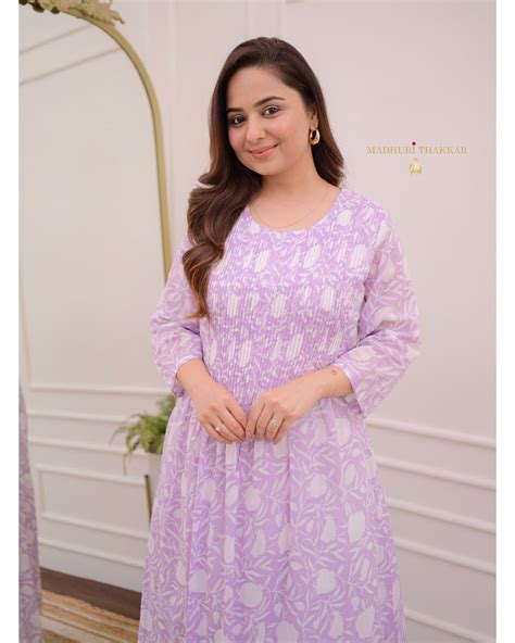 Lilac Floral A Line Mul Cotton Kurti – Label Madhuri Thakkar