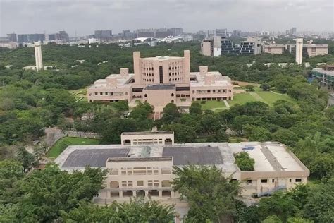 ISB Hyderabad Campus: Photos, Virtual Tour