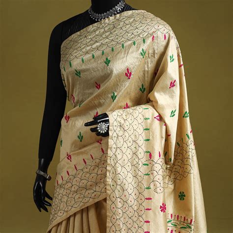 Beige Bengal Hand Embroidery Silk Nakshi Kantha Saree