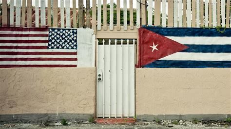 美国前大使因涉嫌为古巴从事间谍活动被捕国外 - Mandarinian