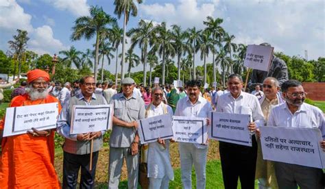 INDIA leaders vs BJP MPs: Parliament premises witness protests over ...