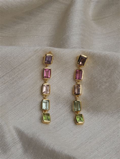 Upto 30% OFF on Gold Plated Designer Earrings For Women | Manan