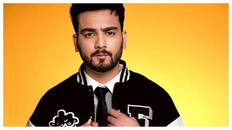 Wedding Bells For Elvish Yadav In 2025? Bigg Boss OTT 2 Winner Drops ...