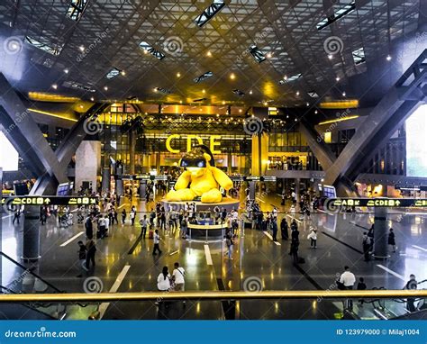 Big Yellow Bear Statue in Hamad International Airport Editorial Image ...