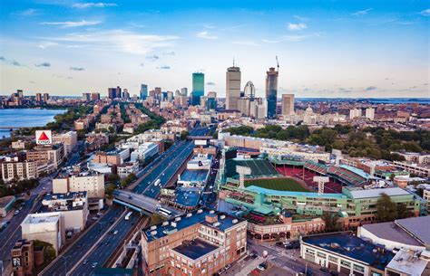 Why Marciano Commons Is the Best BU Dining Hall