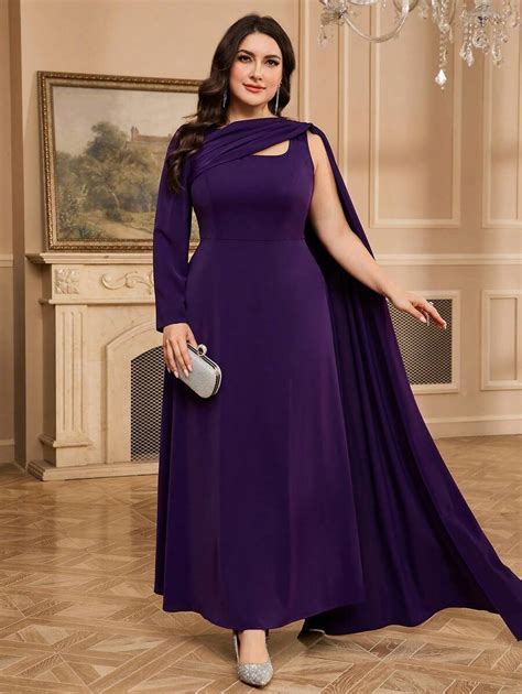 SHEIN Modely Robe élégante pour femmes grandes tailles, de couleur unie ...