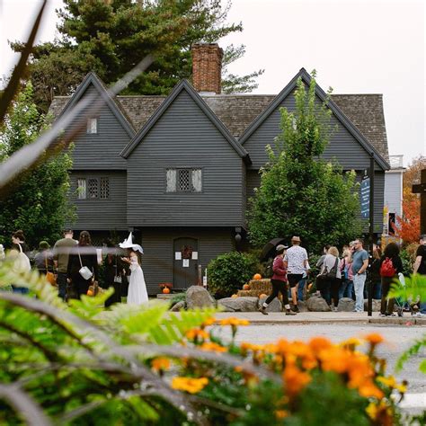 Halloween à Salem en 2024 : Voyage au cœur de la magie et de l'histoire ...