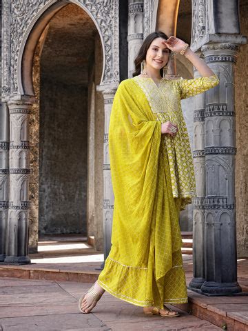Kurta Sharara Dupatta Set Online – Stylum – stylumin