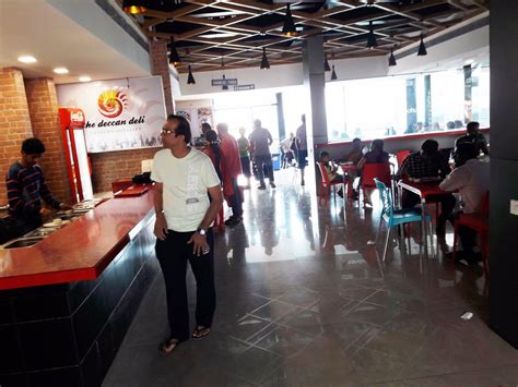 WOODSTOCK FOODMALL AND HELIPORT, Pune - Restaurant Reviews, Phone ...