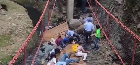 Mexico Footover Bridge Collapses After Being Inaugrated
