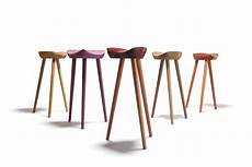 sgabelli di legno sgabello in legno tropicale sela design ricardo graham sgabelli di legno sgabello in legno tropicale sela design ricardo graham