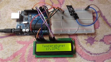 Digital thermometer using Arduino and DS18B20 sensor