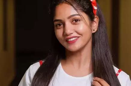 Bhavya Gowda (Bigg Boss Kannada 11 Contestant ) Age, Biography, Height ...
