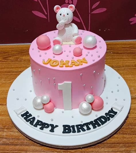 Teddy Bear Birthday Cake [1st Birthday] | YummyCake
