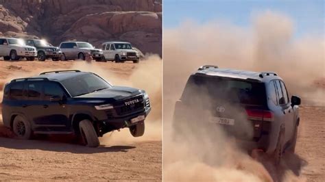 Watch Toyota Land Cruiser Drift in Desert Like a Boss