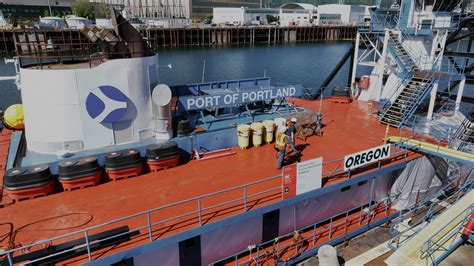 Port of Portland - Portside - The Dredge Oregon: Good for ships, good ...