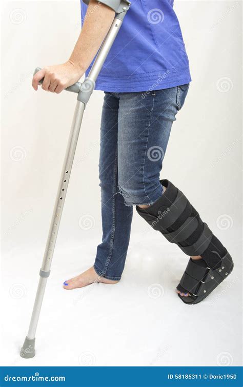 Walking Boot For Broken Leg at Mazie Goins blog