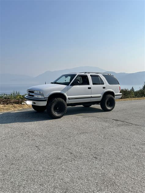 2001 Chevy Blazer Lift