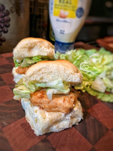 Fried Chicken Sliders - The Tipsy Housewife