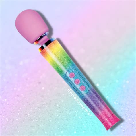 Le Wand All That Glitters Limited Edition Rainbow Ombre Petite Wand – The Pleasure Parlor