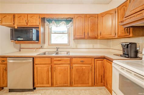 5082 E County Road 400 South, New Castle, IN 47362 | MLS 202519314 ...