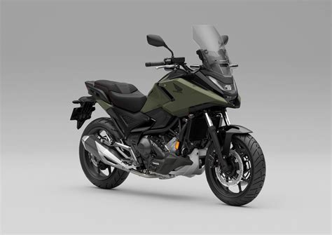 Motorrad Vergleich Honda NC750X DCT 2025 vs. Honda NC750X 2017