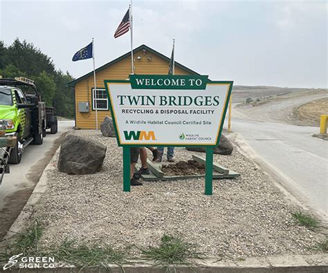 Commercial Waste Disposal Sign 的图像结果