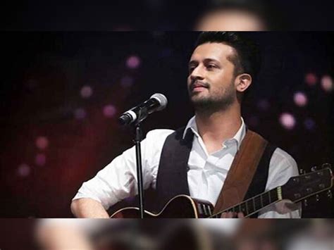 Pakistani singer atif aslam trolled on social media for singing indian ...