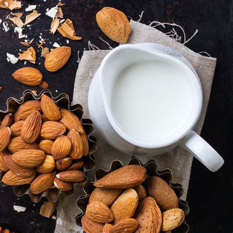 What Does Almond Milk Taste Like?