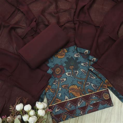 Hayaat Sapp. Blue Digital Kalamakari Printed Cotton Top with Choco Bro ...