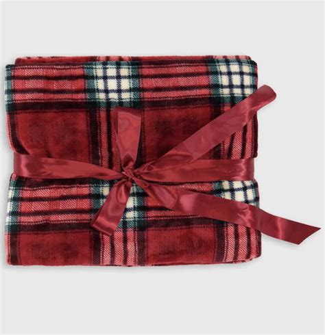 The Ulitmate Holiday Gift Guide | Grazia India