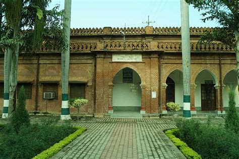 Buildings of Aligarh Muslim University every Aligarian would like to ...