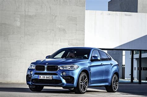 Comparison - BMW X6 M 2015 - vs - BMW X6 M 2017 | SUV Drive